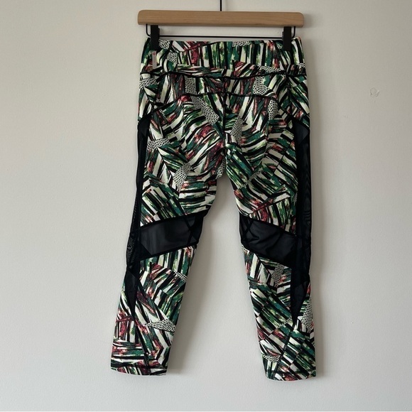 Zella Tropical Print leggings. Size small - Picture 7 of 15